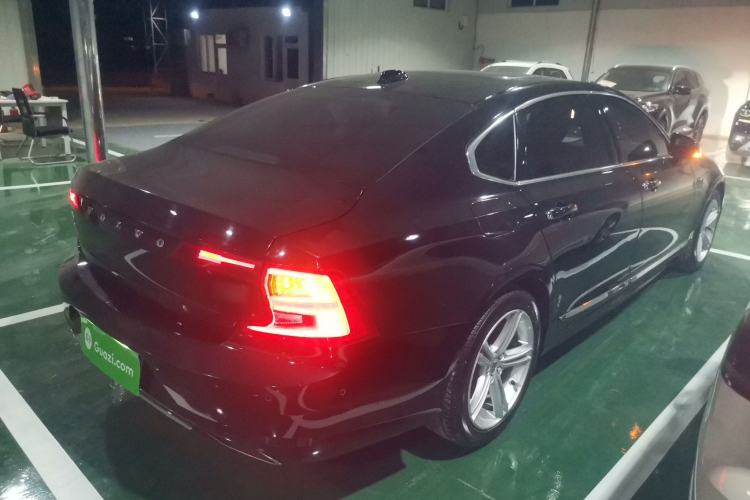 Used Volvo S90 2019 T5 Zhiyuan Edition
