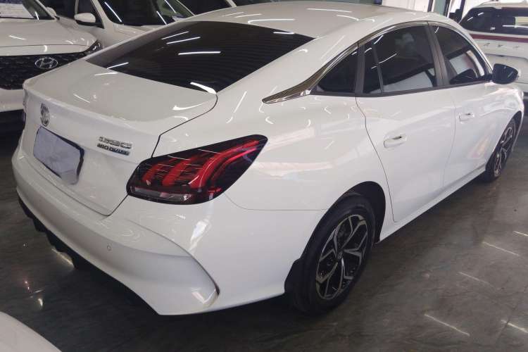 Used MG 5 2023 180 DVVT CVT Luxury Edition
