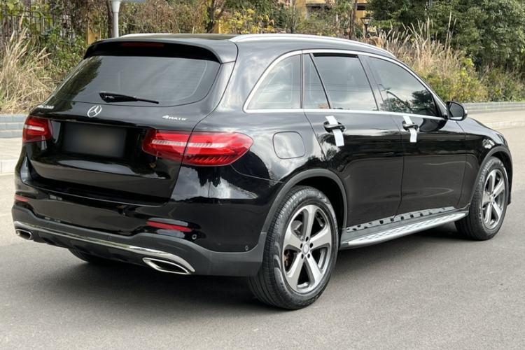 Used Mercedes-Benz GLC 2016 GLC 260 4MATIC Luxury Model
