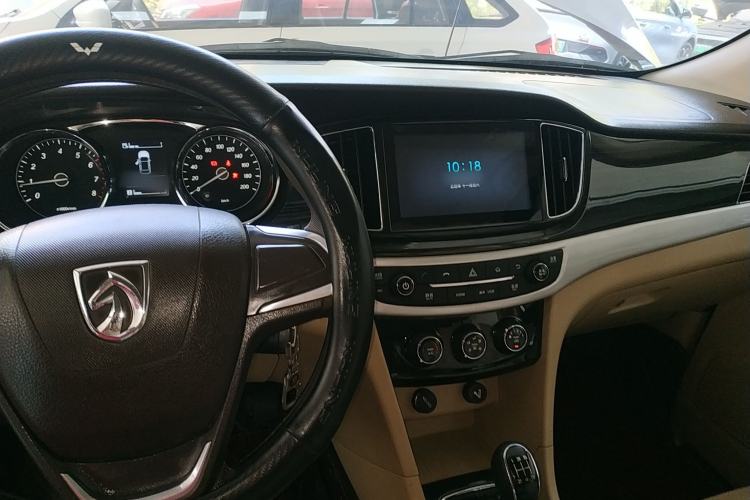 Used Baojun 730 2016 1.5L Manual Comfort Version 7 Seats China V Emission Standard