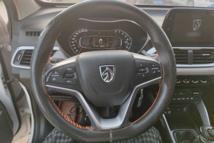 Used Baojun 510 2019 1.5L Manual Enjoyment Model 77kW China VI Emission Standard
