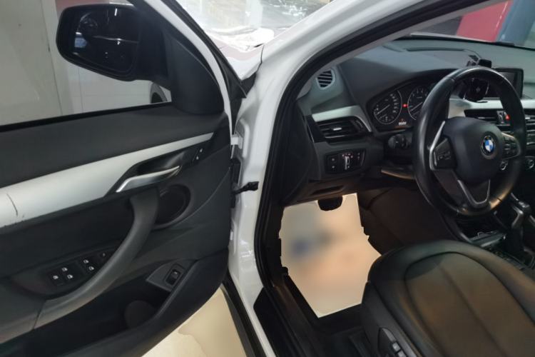 Used BMW X1 2016 sDrive18Li Premium Edition
