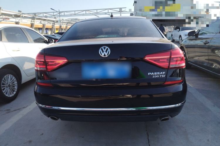 Used Volkswagen Passat 2017 330TSI DSG Luxury Edition
