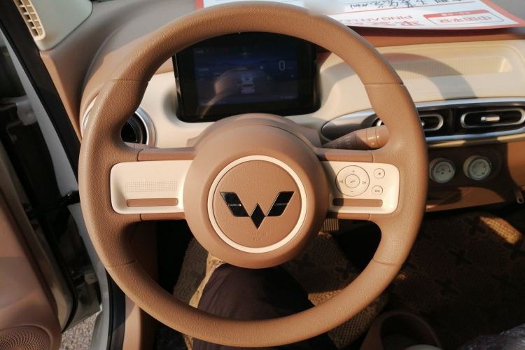 Used Wuling Hongguang MINIEV 2025 Four-Door Version Advanced Edition