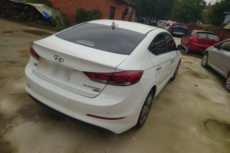 Used Hyundai Elantra 2016 1.6L Automatic ZhiXuan – Elite Version
