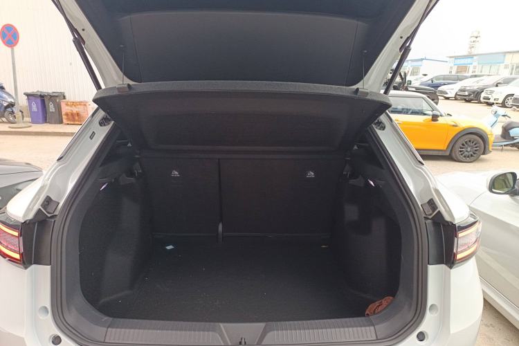 Used Volkswagen ID.4 X 2025 Smart Version Pure & Intelligent Enjoyment Edition
