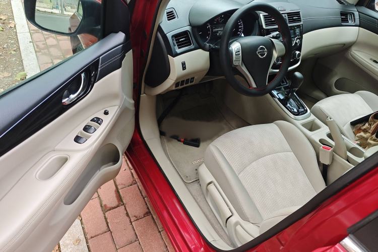 Used Nissan Tiida 2016 1.6L CVT Cool Dynamic Edition
