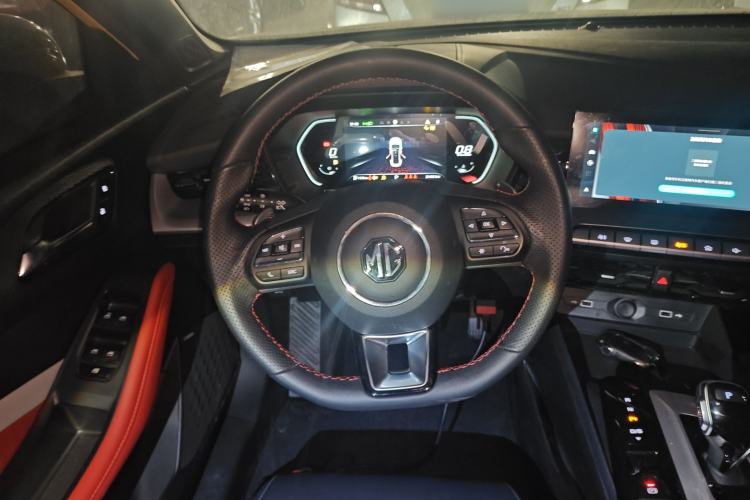 Used MG 5 2023 300TGI DCT Flagship Edition
