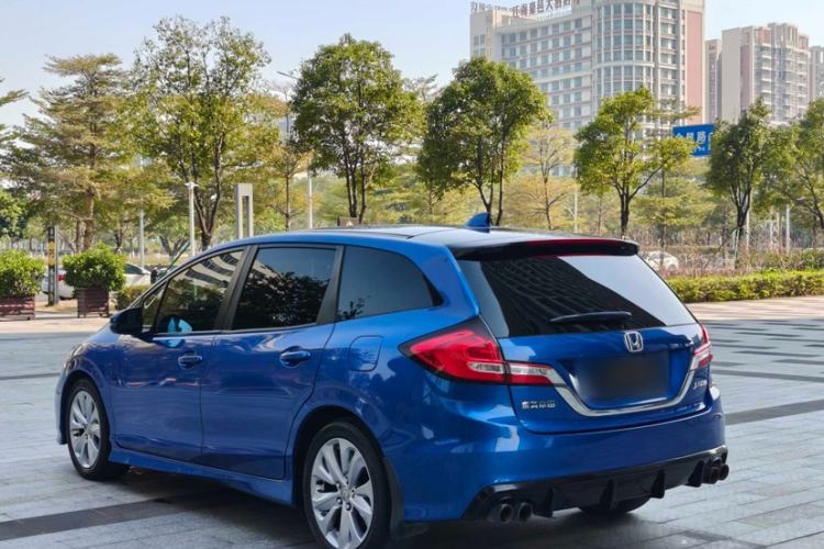 Used Honda Jade 2017 1.8L automatic Comfort version 5 seats
