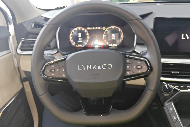 Used Lynk & Co 06 EM-P 2023 1.5T Remix PHEV Pro