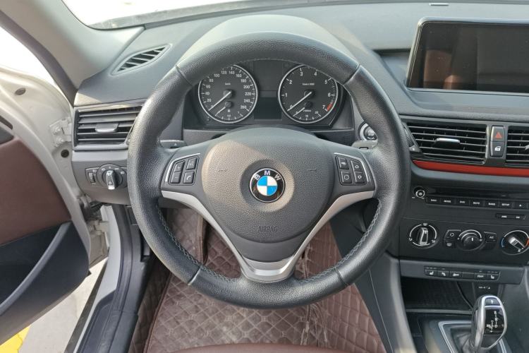 Used BMW X1 2015 sDrive18i Fashion Upgrade Edition