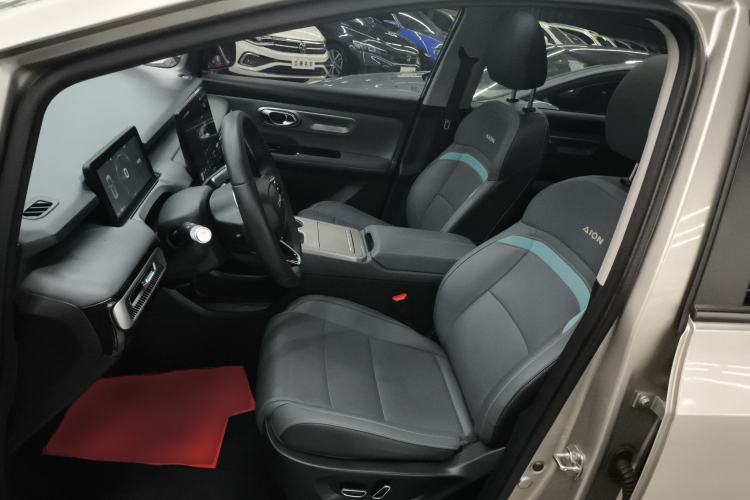 Used AION Y 2023 Younger Star Edition
