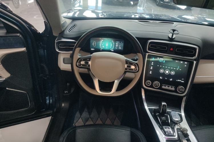 Used Lynk & Co 01 2017 2.0T Two-Wheel Drive Zhaopu Version
