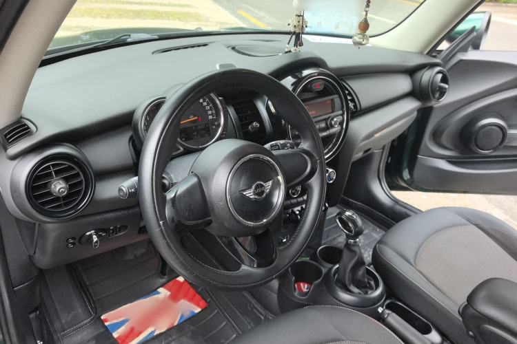 Used  MINI 2014 1.2T ONE
