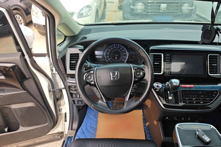 Used Honda Elysion 2019 2.0L Hybrid Luxury Edition
