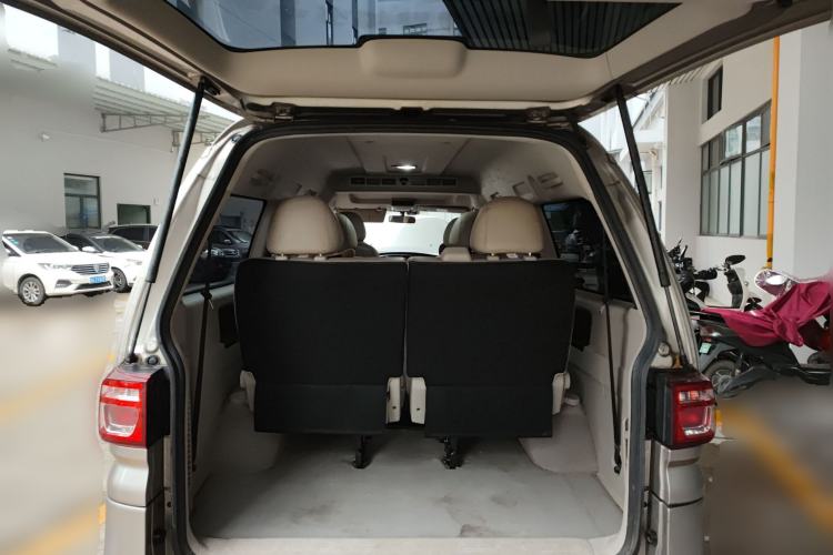 Used FORTHING Lingzhi 2020 M5L 1.6L Luxury 7-Seater
