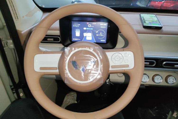 Used Wuling Hongguang MINIEV 2024 3rd Generation 215km Youth Edition
