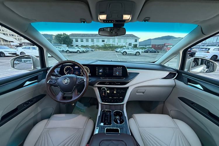 Used Buick GL8 2022 ES Landtrek 653T Comfort Edition
