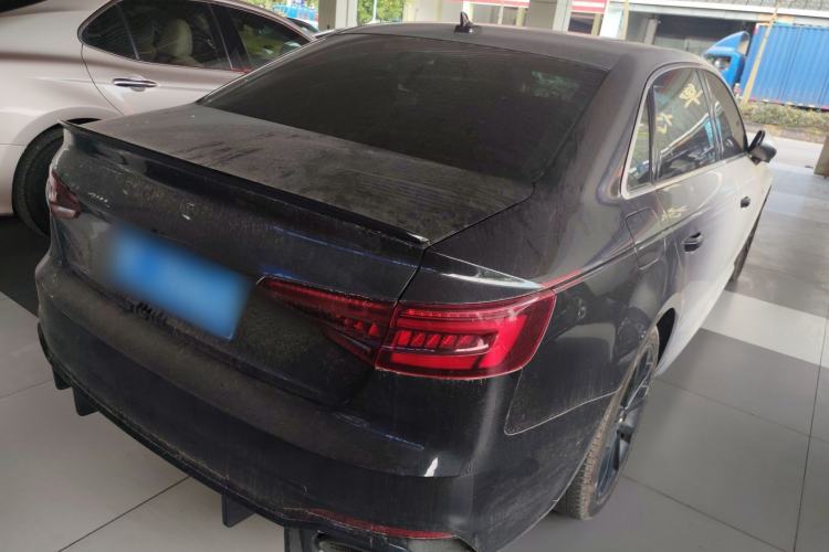 Used Audi A4L 2018 30th Anniversary Edition 40 TFSI Fashion Model
