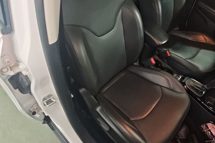 Used  Compass 2020 220T Automatic Elite Edition
