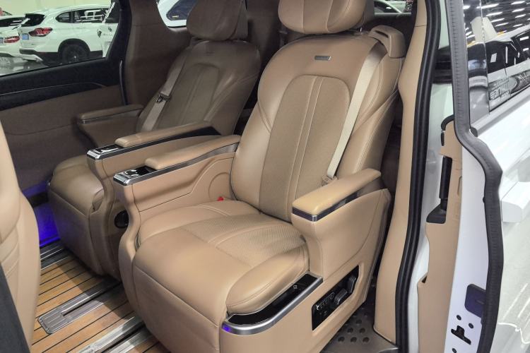 Used Buick GL8 2020 ES Land Cruiser 653T Luxury Edition