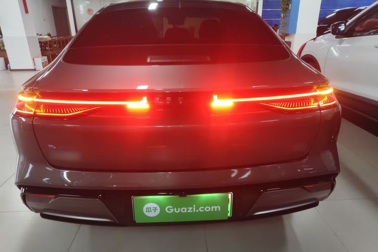 Used  E8 2024 665 km Range Rear-Drive Starship Long-Range Version