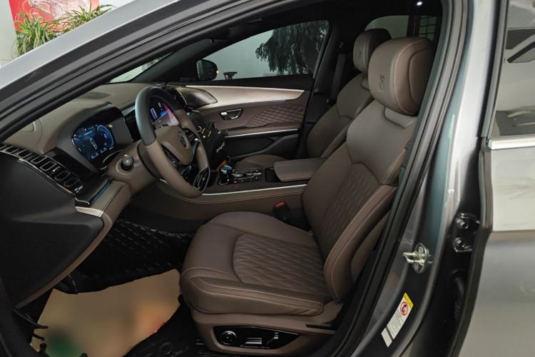 Used BYD Han 2023 DM-i Champion Edition 121KM Prestige Model
