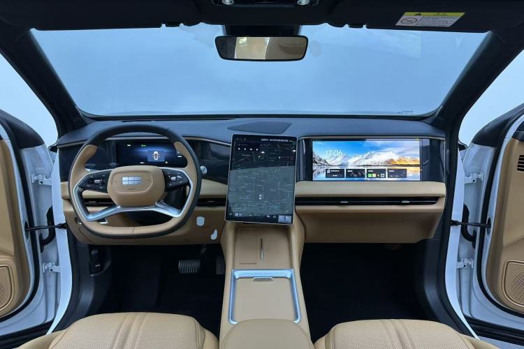 Used  L7 2025 EM-i 115km Exploration Edition
