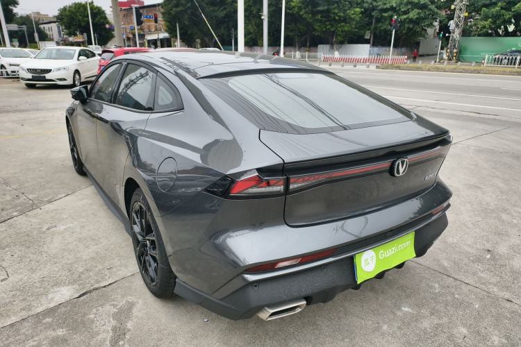 Used Changan UNI-V 2024 1.5T Prestige Edition
