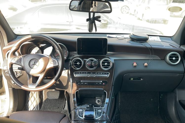 Used Mercedes-Benz GLC 2017 GLC 260 4MATIC Dynamic Edition
