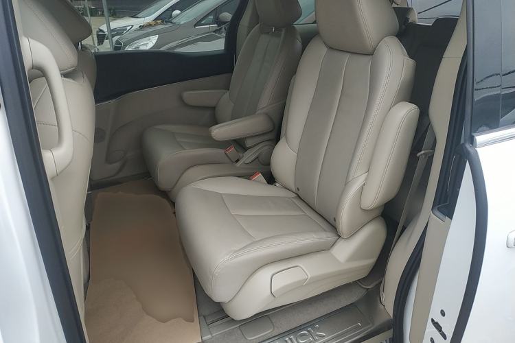 Used Buick GL8 2018 28T Luxury Model China VI Standard
