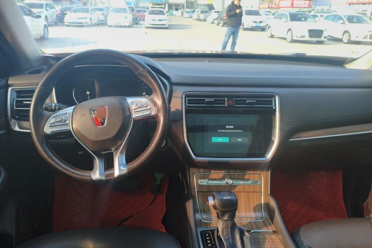 Used Roewe RX8 2018 30T Smart Connectivity All-Wheel Drive Supreme Edition