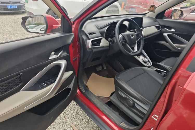 Used Baojun 510 2017 1.5L Automatic Fashion Model