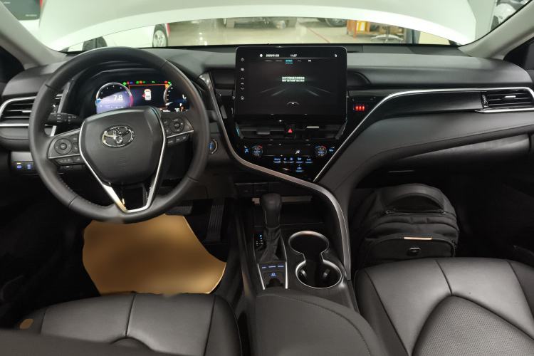 Used Toyota Camry 2023 2.5G Luxury Edition