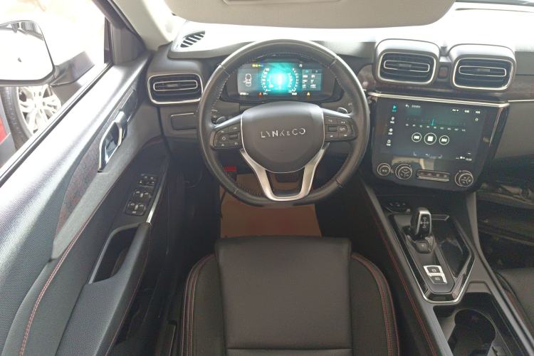 Used Lynk & Co 02 2019 High-Energy Edition 2.0T Automatic Two-Wheel Drive Rugged Version China VI Standard
