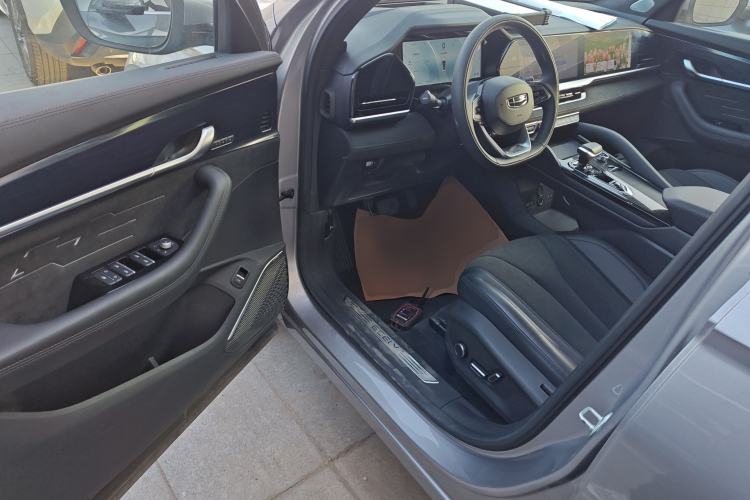 Used Geely Auto Monjaro L 2024 2.0TD High-Power Automatic Two-Wheel Drive Skyline Edition
