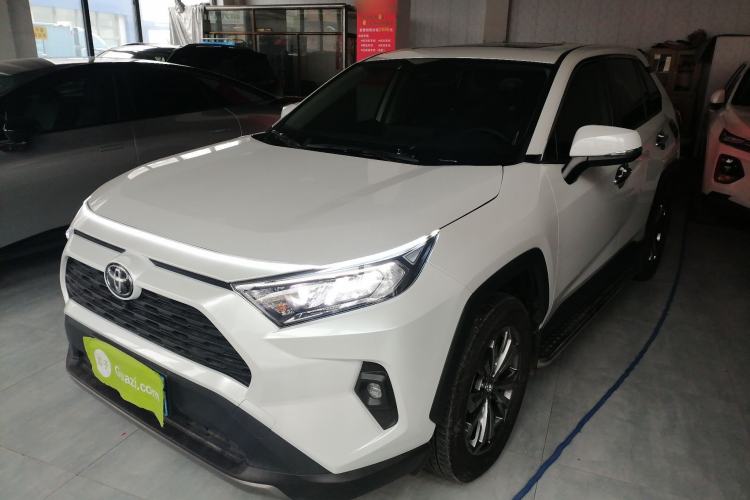 Used Toyota RAV4 2023 2.0L CVT Two-Wheel Drive Fashion Edition