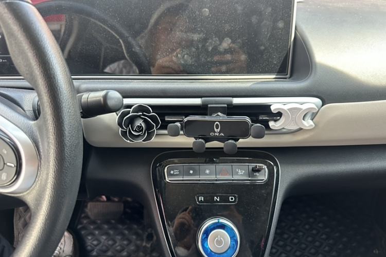 Used ORA White Cat 2022 Upgraded Model 305km Range Luxury Version Lithium-Ion Battery