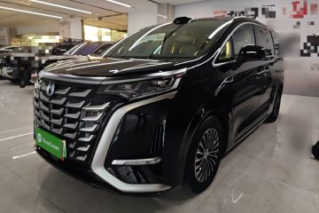 Used Denza D9 2025 DM-i Intelligent Drive 1020 Four-Wheel Drive Flagship Model