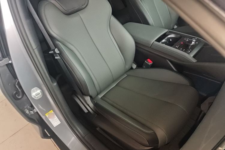 Used BYD Qin L 2025 DM-i Smart Drive 80KM Leading Model
