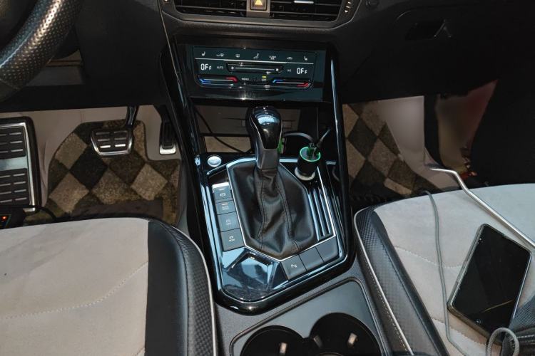 Used Volkswagen Tayron X 2020 330TSI Two-Wheel Drive Luxury Smart Connectivity Version
