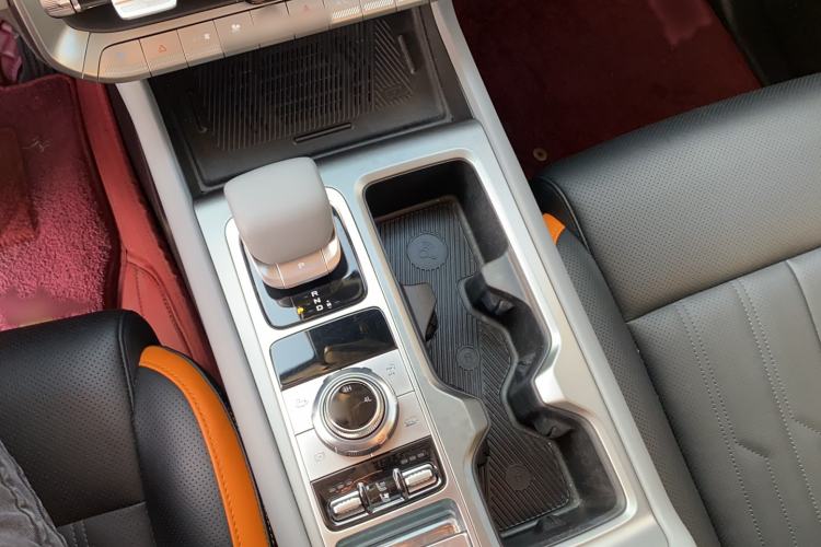 Used  BJ40 2024 2.0T All-New Urban Hunter Edition Chivalrous Style
