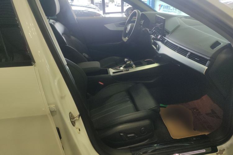 Used Audi A4L 2022 40 TFSI Luxury Dynamic Model