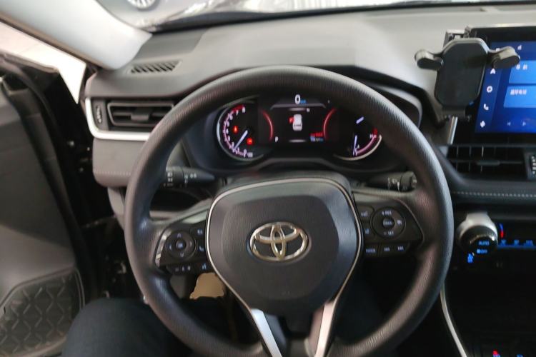 Used Toyota RAV4 2021 2.0L CVT Two-Wheel Drive Fashion Edition
