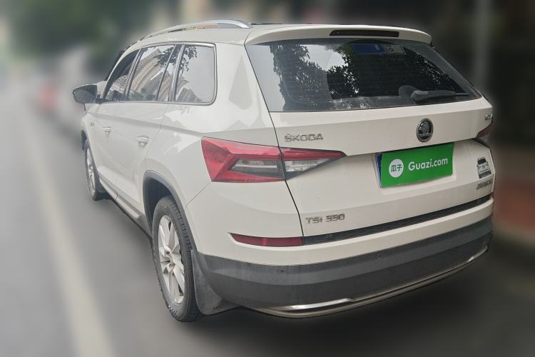 Used Skoda Kodiaq 2018 Facelifted TSI330 5-Seater Two-Wheel-Drive Luxury Enjoyment Edition
