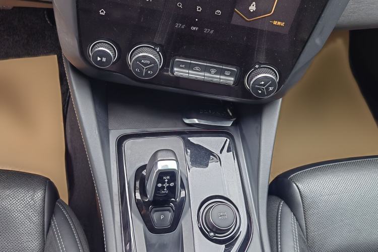 Used Lynk & Co 03 2022 2.0TD DCT JingPro
