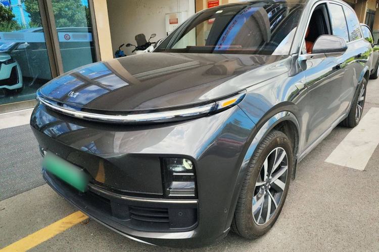 Used Li Auto L8 2023 Air model
