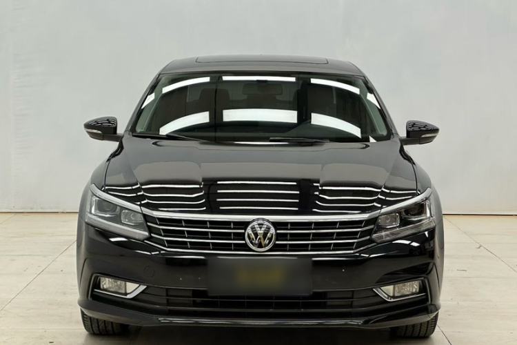 Used Volkswagen Passat 2016 330TSI DSG Luxury Edition
