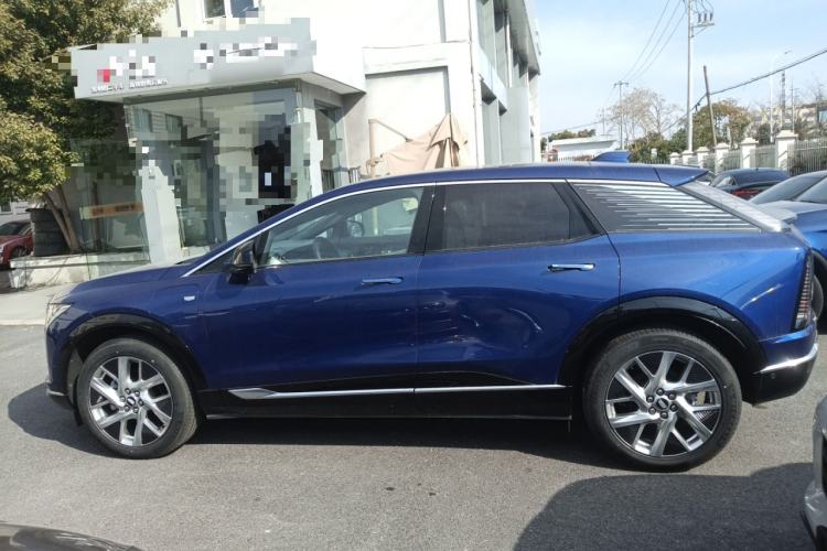 Used Cadillac OPTIQ 2024 Standard Range Version
