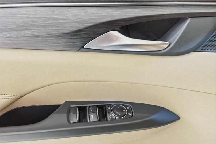 Used Buick GL8 2021 ES Landtrek 653T Luxury Model